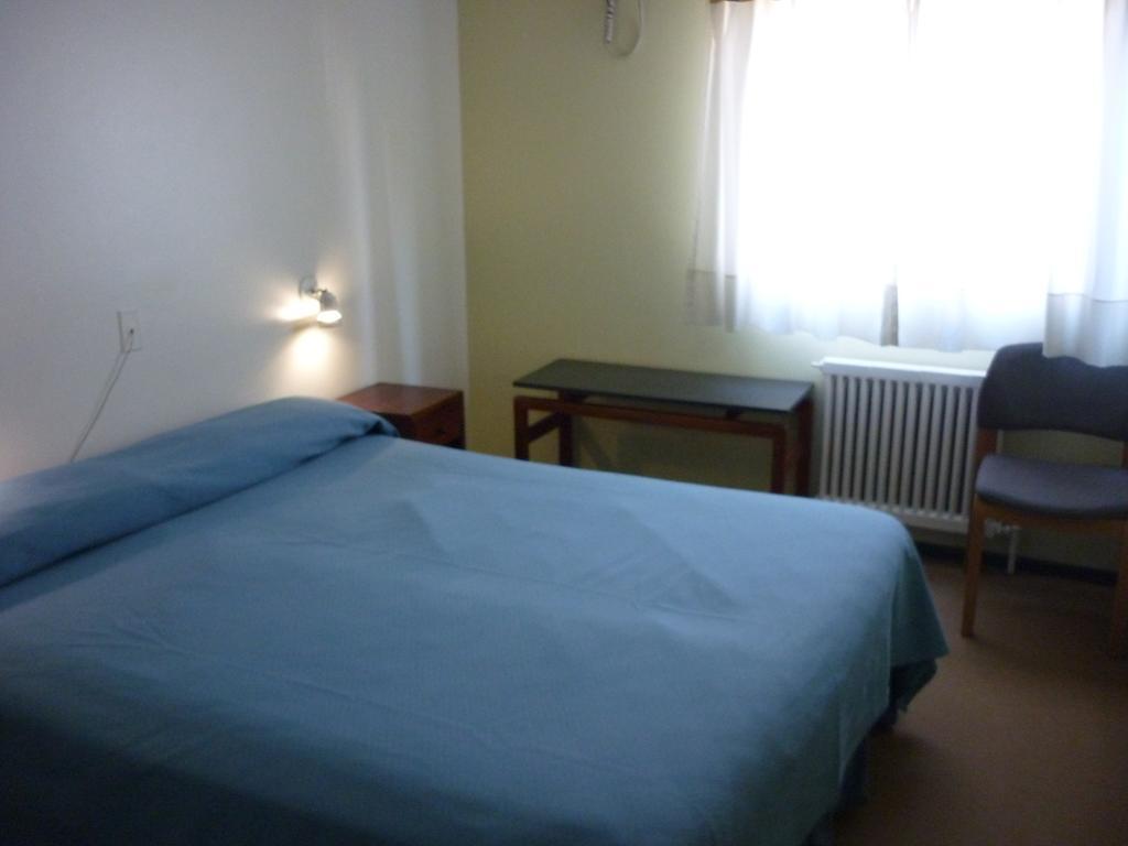 Hotel Puerta Del Sol Mendoza Room photo